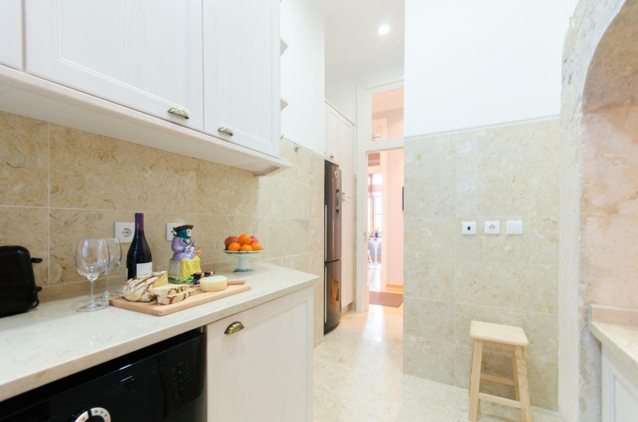 Apartamento Baixa Downtown Fabulous And Sophisticate With Elevator 18th Century Building